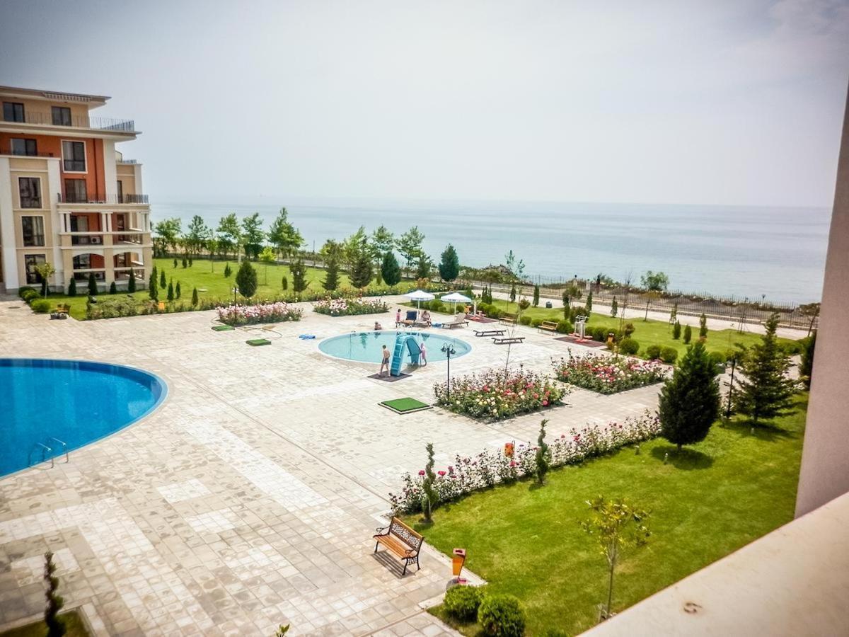 Premier Fort Beach - Premium Apartments Sveti Vlas Exteriér fotografie